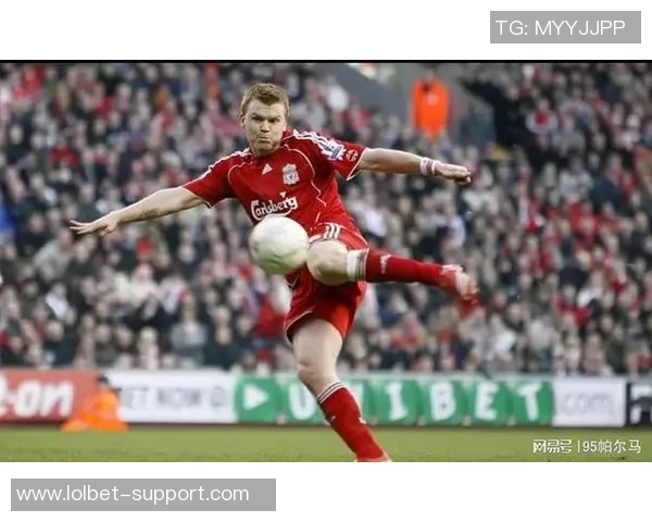 意甲焦点战利物浦与巴黎圣日耳曼战平红牌事件引发全场热议